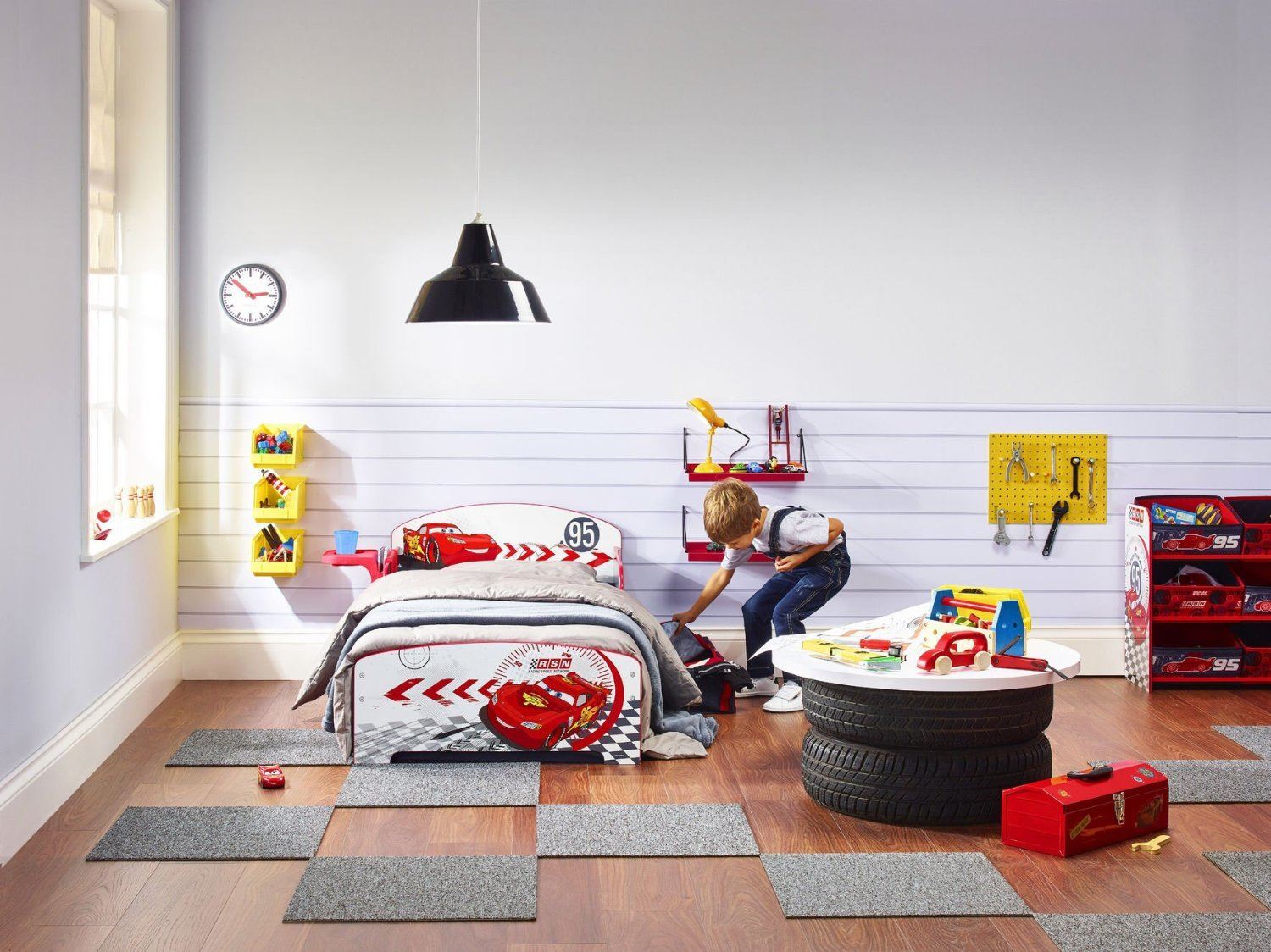 Bébé pleure la nuit, les nuits sont courtes pour Papa et Maman