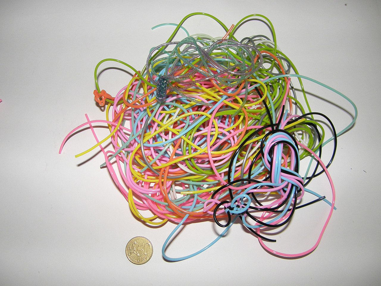 Fils en plastiques pour commencer ses soubidous